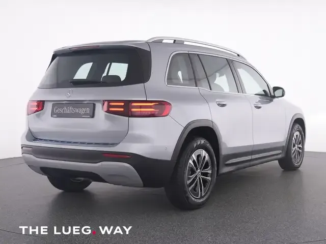 Mercedes-Benz GLB 180
