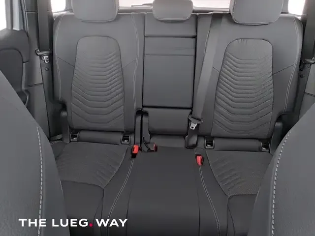 Mercedes-Benz GLB 180