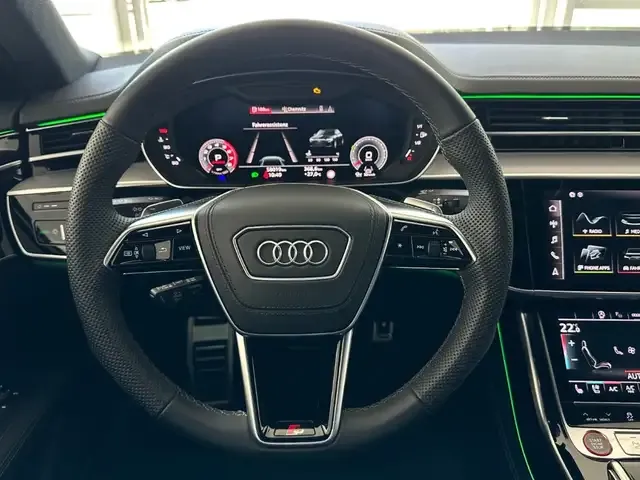 Audi S8