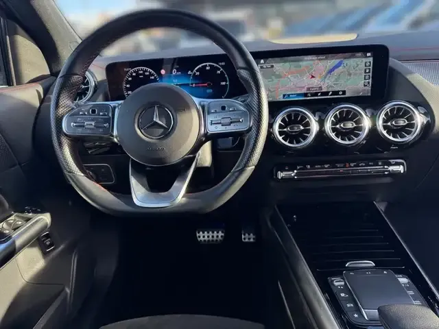 Mercedes-Benz EQA 300