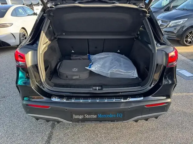 Mercedes-Benz EQA 300