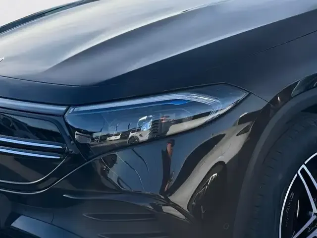 Mercedes-Benz EQA 300