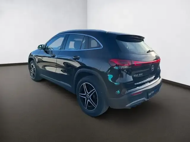 Mercedes-Benz EQA 300