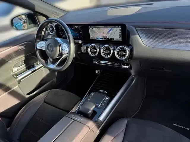 Mercedes-Benz EQA 300