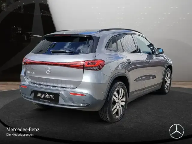 Mercedes-Benz EQA 250