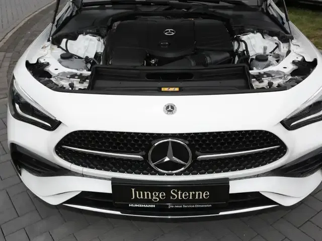 Mercedes-Benz CLE 200