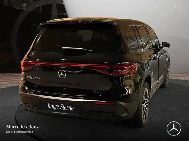 Mercedes-Benz EQB 250
