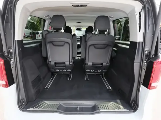 Mercedes-Benz V 250
