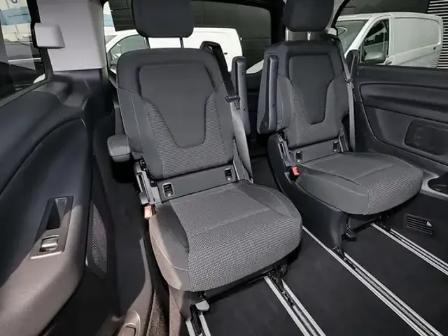 Mercedes-Benz V 250