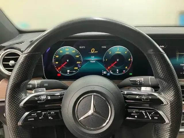 Mercedes-Benz E 400