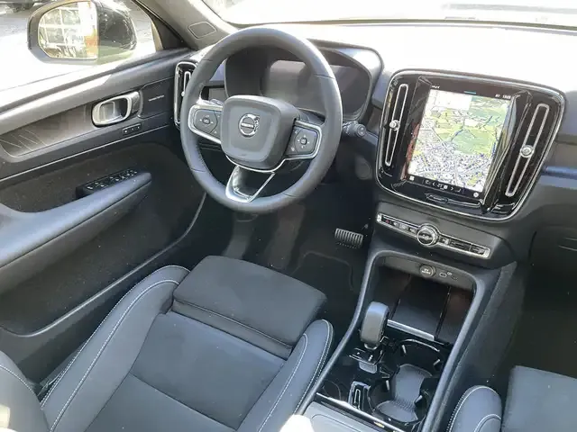 Volvo EX40