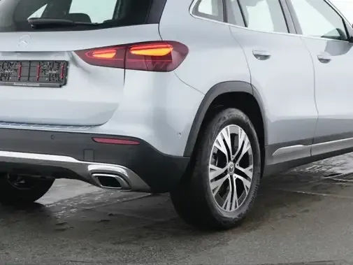 Mercedes-Benz GLA 180
