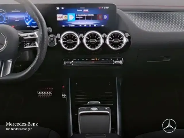 Mercedes-Benz EQA 300