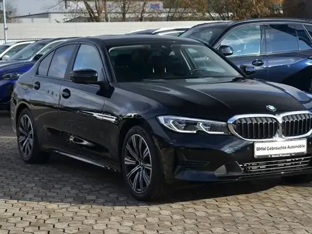 BMW 320