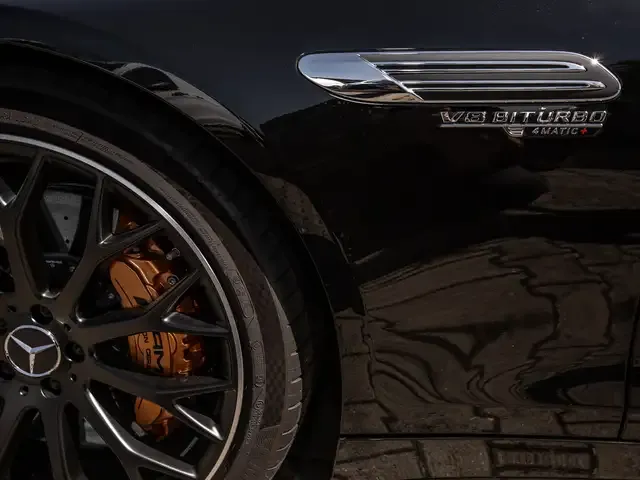 Mercedes-Benz SL 63 AMG