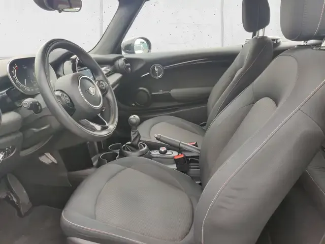 MINI Cooper Cabrio