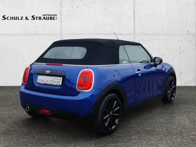 MINI Cooper Cabrio