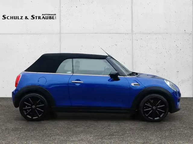 MINI Cooper Cabrio