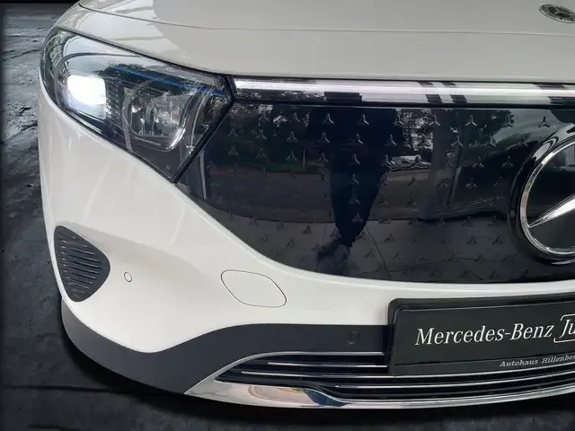 Mercedes-Benz EQB 300