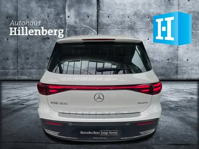 Mercedes-Benz EQB 300