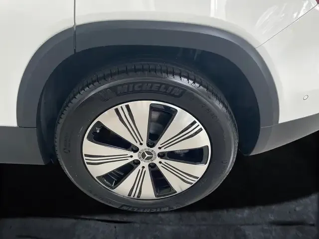 Mercedes-Benz EQB 300