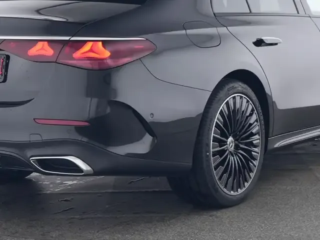 Mercedes-Benz E 300