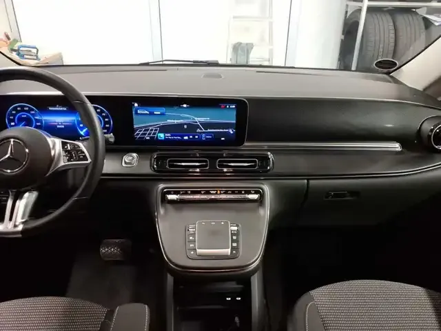 Mercedes-Benz EQV 300