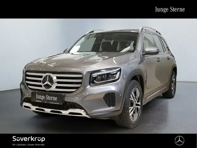 Mercedes-Benz GLB 180