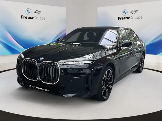BMW 740