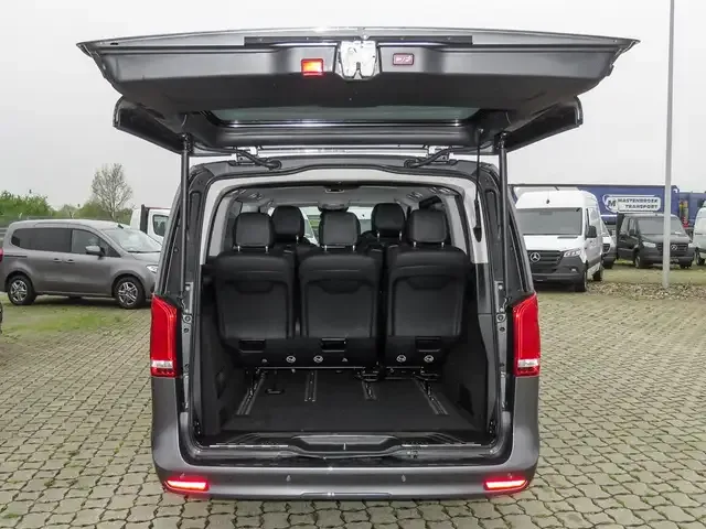 Mercedes-Benz V 250