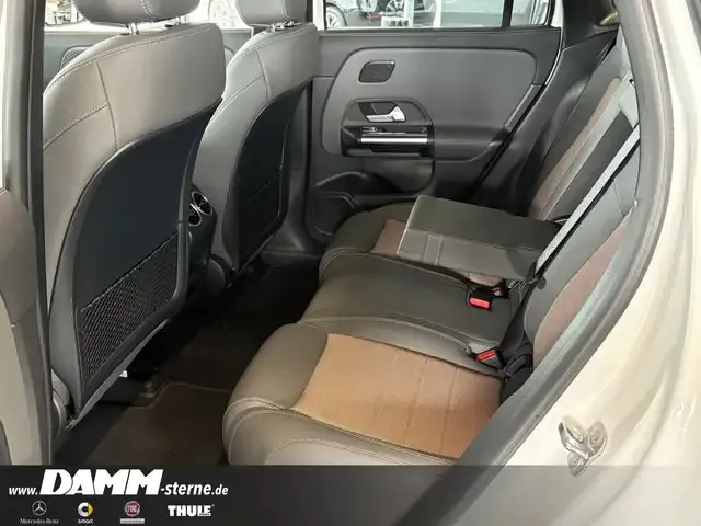 Mercedes-Benz EQA 300
