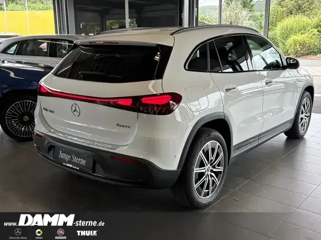 Mercedes-Benz EQA 300