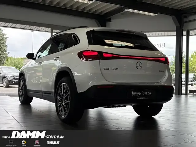 Mercedes-Benz EQA 300