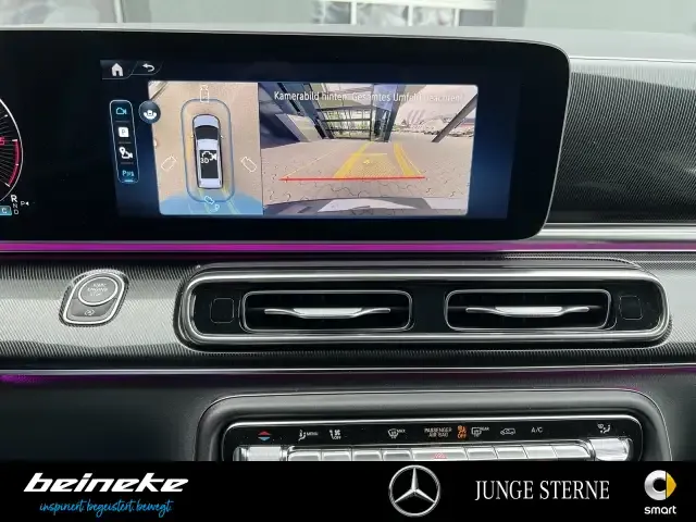Mercedes-Benz V 220