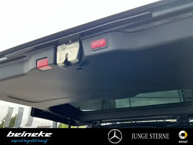 Mercedes-Benz V 220