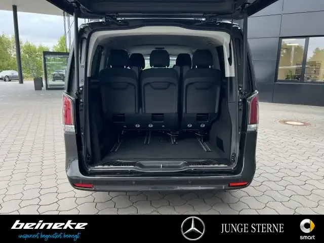 Mercedes-Benz V 220