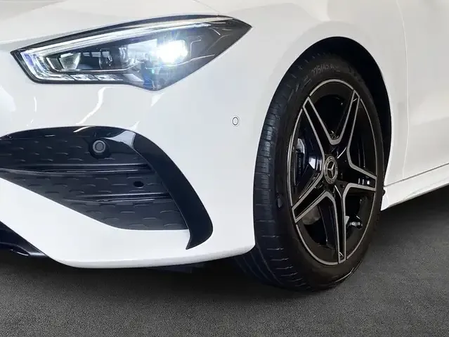 Mercedes-Benz CLA 180