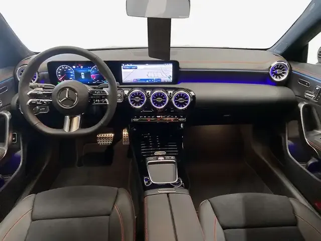 Mercedes-Benz CLA 180