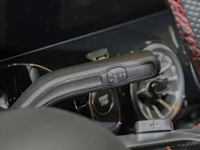 Mercedes-Benz EQA 300