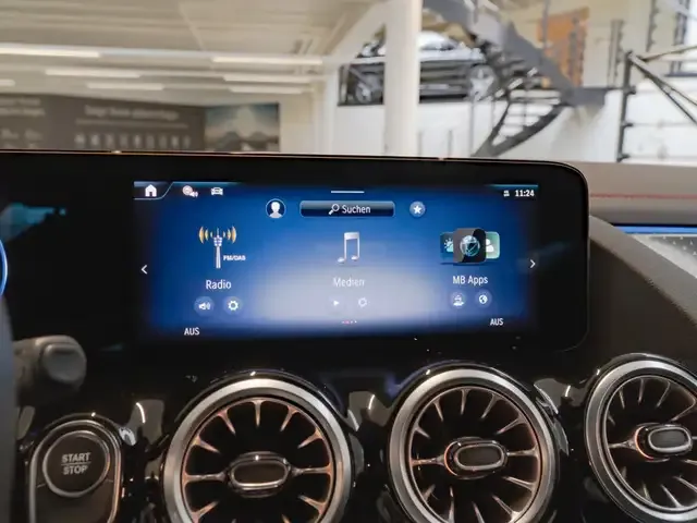 Mercedes-Benz EQA 300