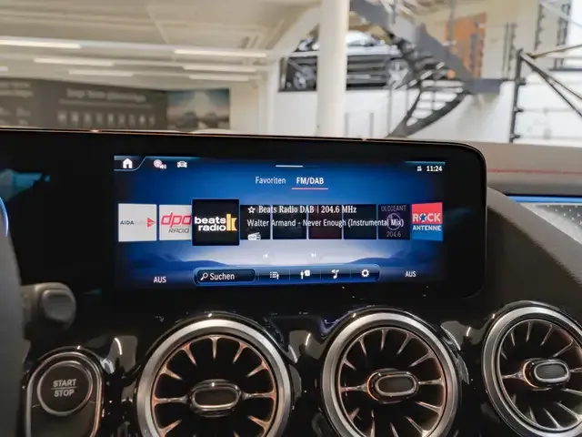 Mercedes-Benz EQA 300