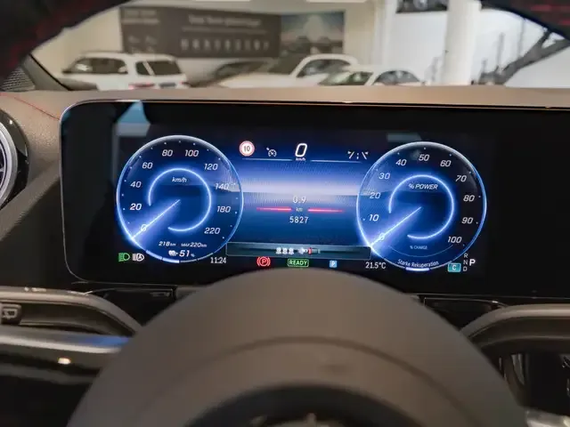 Mercedes-Benz EQA 300