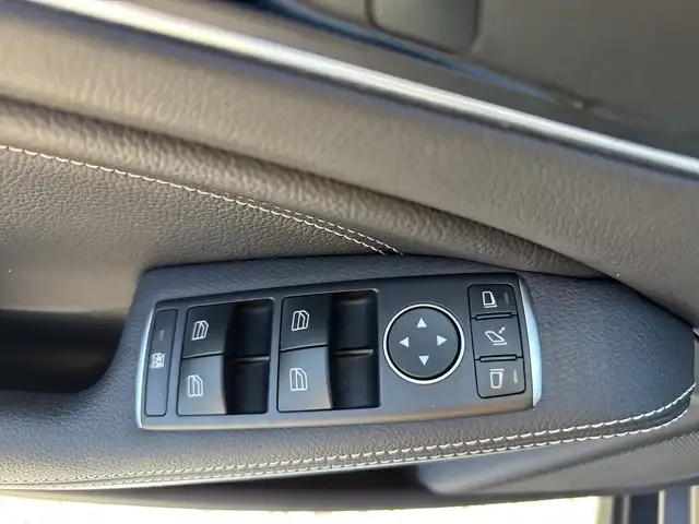 Mercedes-Benz GLA 220