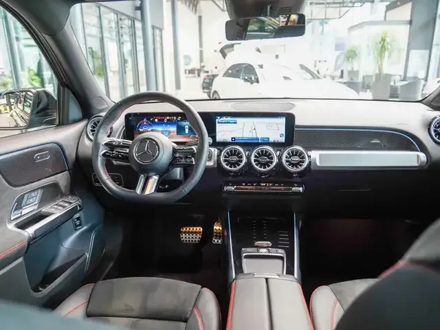 Mercedes-Benz GLB 200