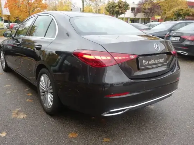 Mercedes-Benz C 180