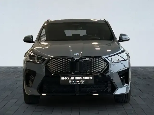 BMW iX2