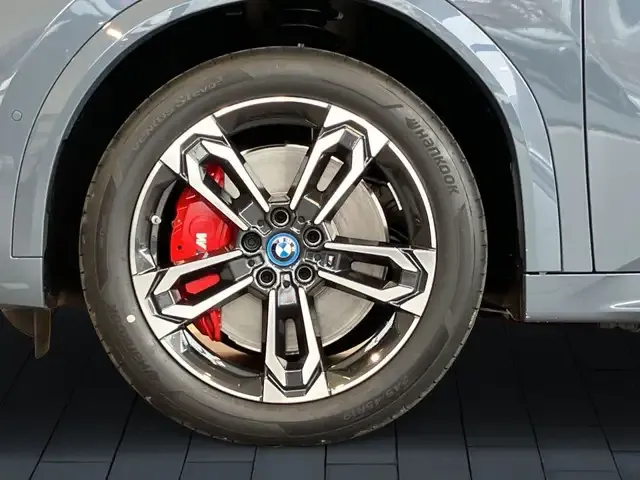 BMW iX2