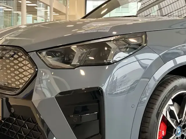 BMW iX2