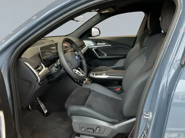 BMW iX2