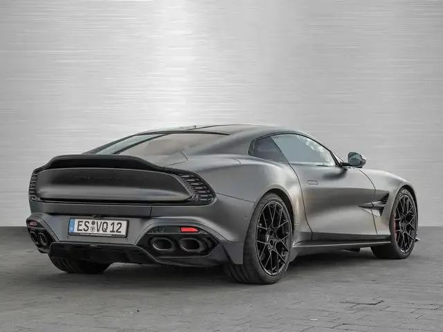 Aston Martin Vanquish